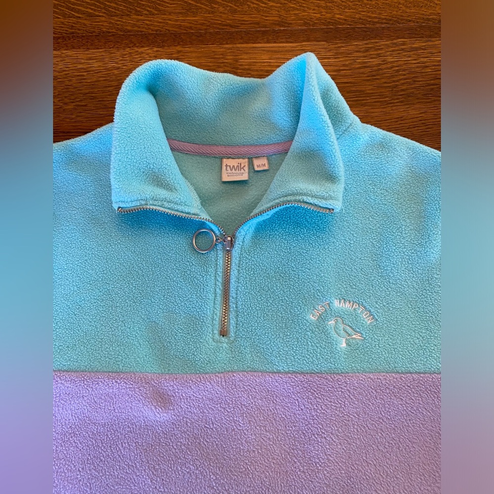 sweater in turquoise and pink polar fabric